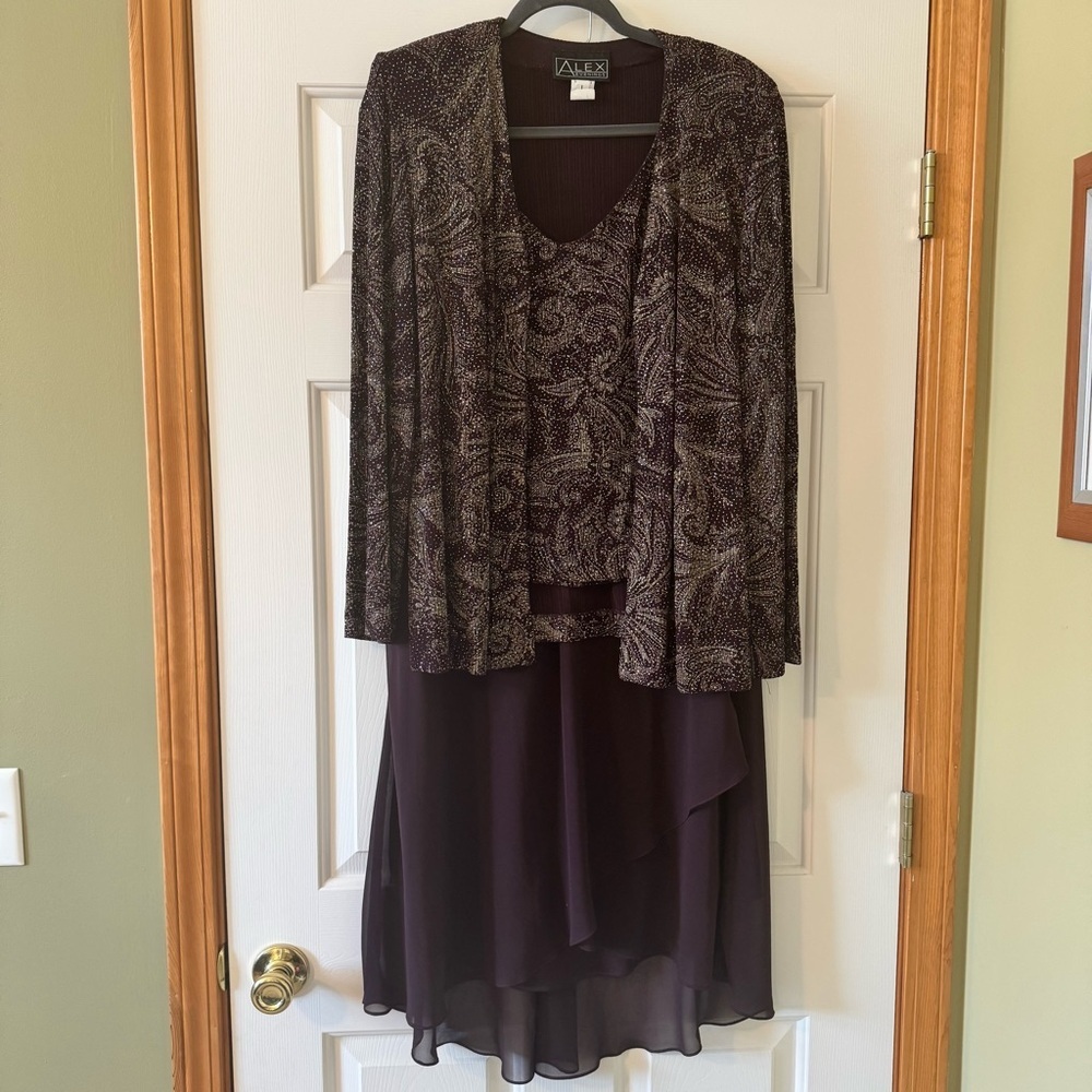 Alex Evenings 3 Piece Set‎ Long Chiffon Skirt with Tank and  Jacket